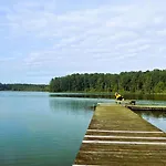 Casa de Férias Sophienschloesschen Nahe Berlin - Exklusive Zeit Zwischen 5 Seen Mit Grosser Kueche, Gratis Sauna & 3500qm Garten Marienwerder