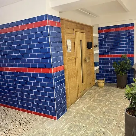 Holiday home Sophienschloesschen Nahe Berlin - Exklusive Zeit Zwischen 5 Seen Mit Grosser Kueche, Gratis Sauna & 3500qm Garten