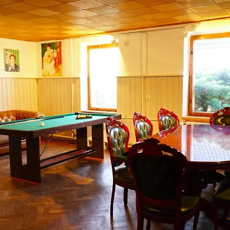 Holiday home Sophienschloesschen Nahe Berlin - Exklusive Zeit Zwischen 5 Seen Mit Grosser Kueche, Gratis Sauna & 3500qm Garten *