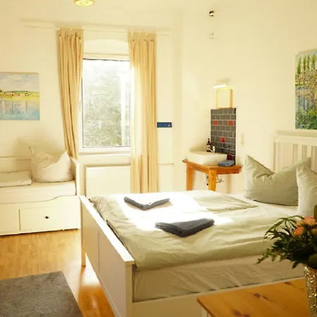 Sophienschloesschen Nahe Berlin - Exklusive Zeit Zwischen 5 Seen Mit Grosser Kueche, Gratis Sauna & 3500qm Garten *