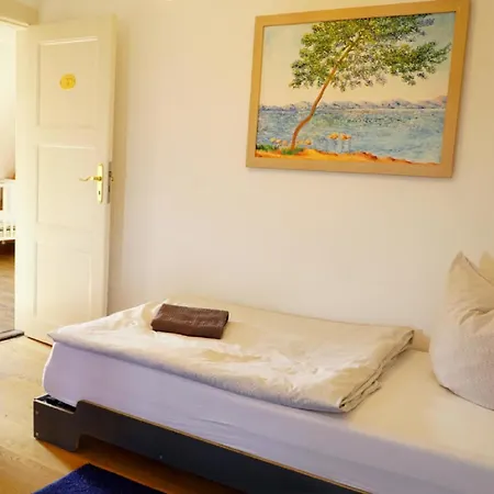 بيت للعطل Sophienschloesschen Nahe Berlin - Exklusive Zeit Zwischen 5 Seen Mit Grosser Kueche, Gratis Sauna & 3500qm Garten *