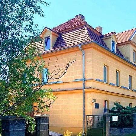 Dom wakacyjny Sophienschloesschen Nahe Berlin - Exklusive Zeit Zwischen 5 Seen Mit Grosser Kueche, Gratis Sauna & 3500qm Garten *