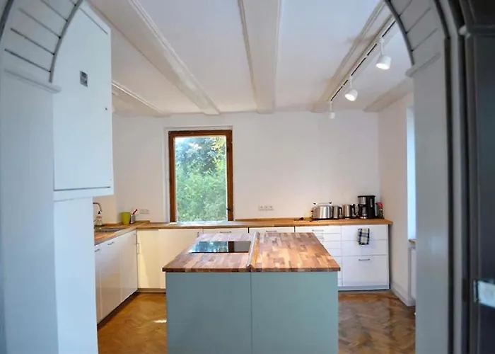 Sophienschloesschen Nahe Berlin - Exklusive Zeit Zwischen 5 Seen Mit Grosser Kueche, Gratis Sauna & 3500qm Garten