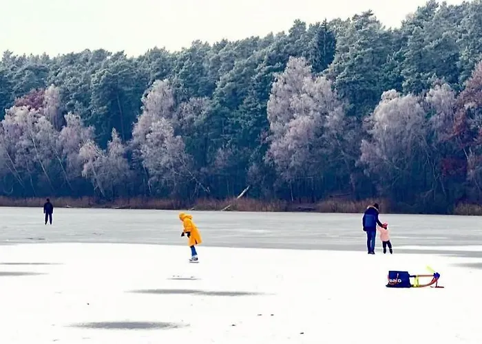 بيت للعطل Sophienschloesschen Nahe Berlin - Exklusive Zeit Zwischen 5 Seen Mit Grosser Kueche, Gratis Sauna & 3500qm Garten