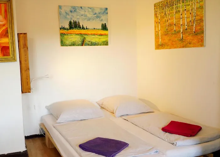 Sophienschloesschen Nahe Berlin - Exklusive Zeit Zwischen 5 Seen Mit Grosser Kueche, Gratis Sauna & 3500qm Garten بيت للعطل *