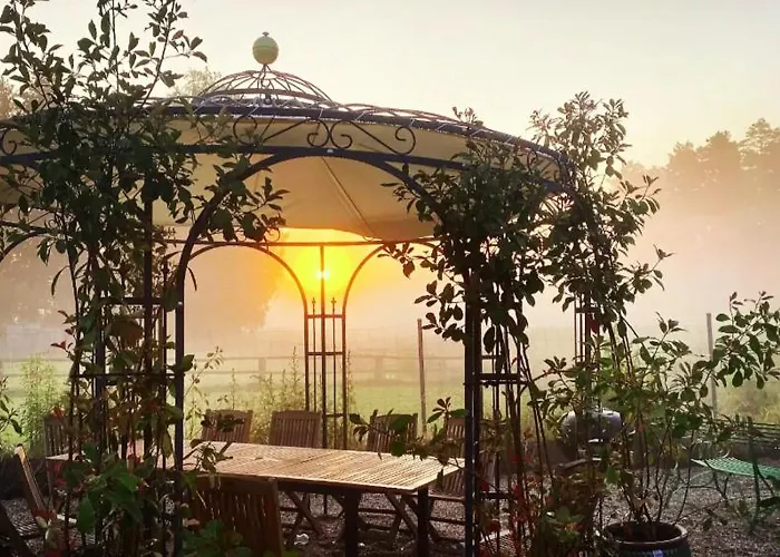 بيت للعطل Sophienschloesschen Nahe Berlin - Exklusive Zeit Zwischen 5 Seen Mit Grosser Kueche, Gratis Sauna & 3500qm Garten