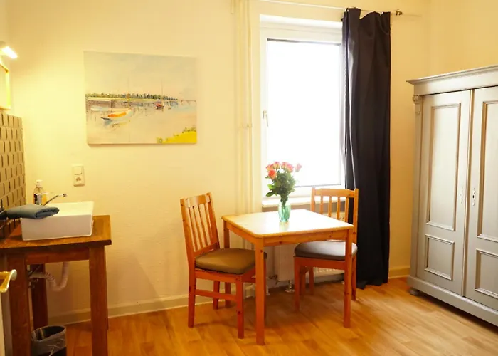 بيت للعطل Sophienschloesschen Nahe Berlin - Exklusive Zeit Zwischen 5 Seen Mit Grosser Kueche, Gratis Sauna & 3500qm Garten